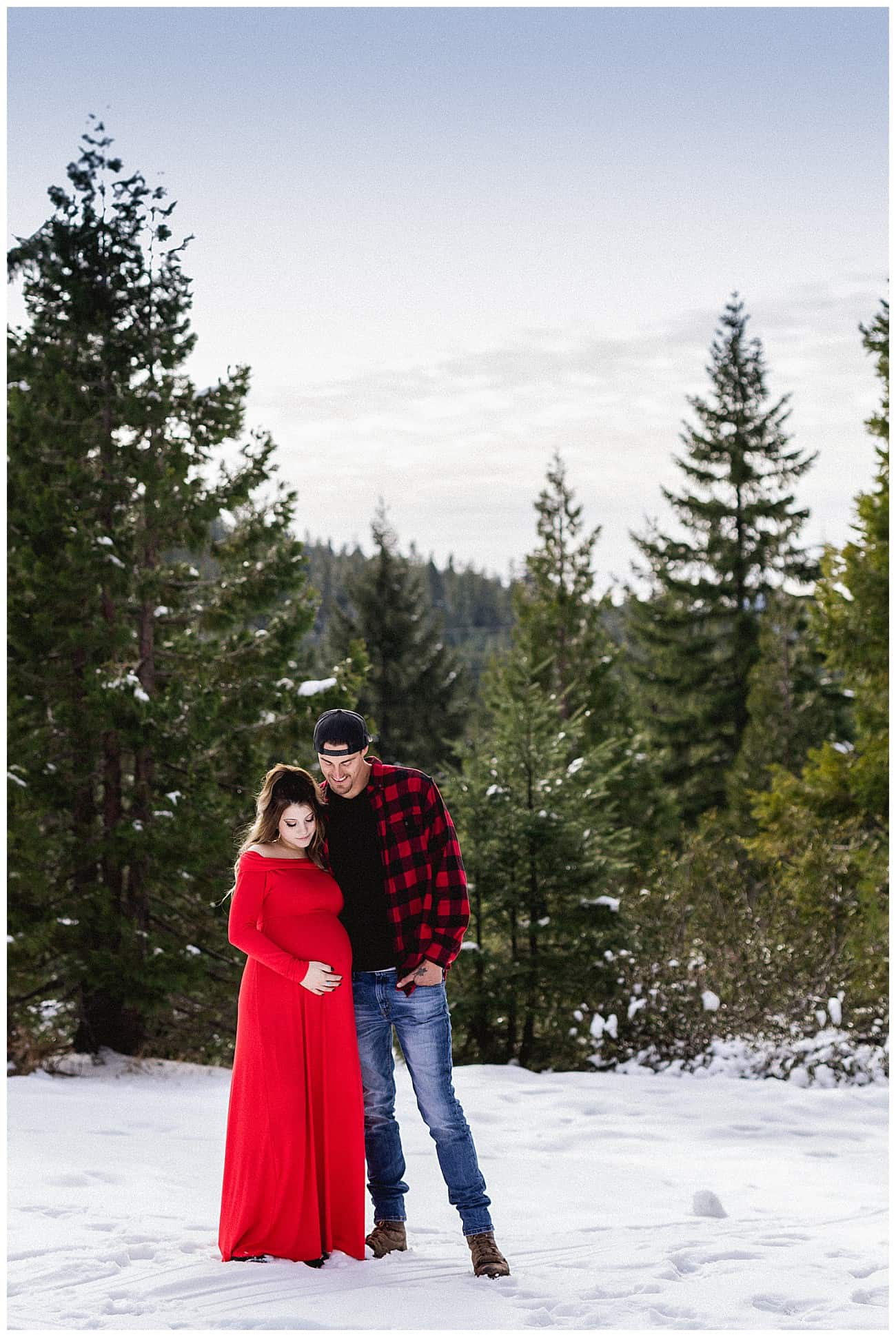 snowy maternity shoot